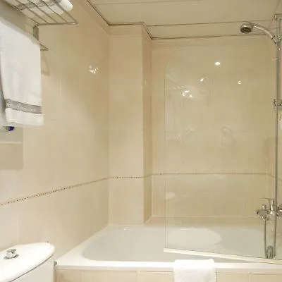 Hotel Cervantes By Happyculture Paryż 3*,