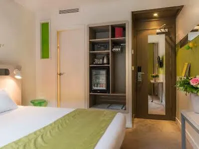 ***  Hotel Cervantes By Happyculture Paryż Francja