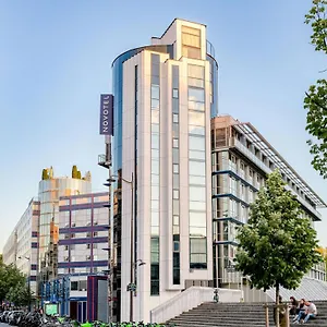 4* מלון Novotel Centre Bercy