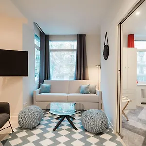 Apartment Cocteau : Au Coeur De La Rive Gauche, Neuf, Design, 2/4/6 Personnes