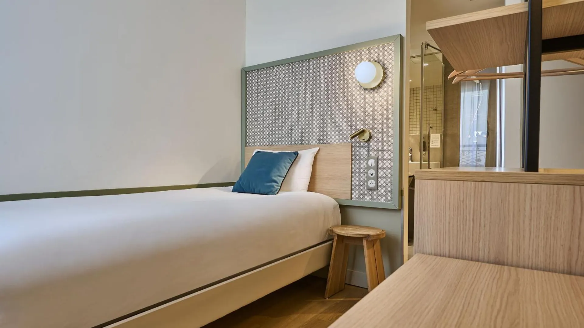 ***  Hotel Cervantes By Happyculture Paris Frankrig