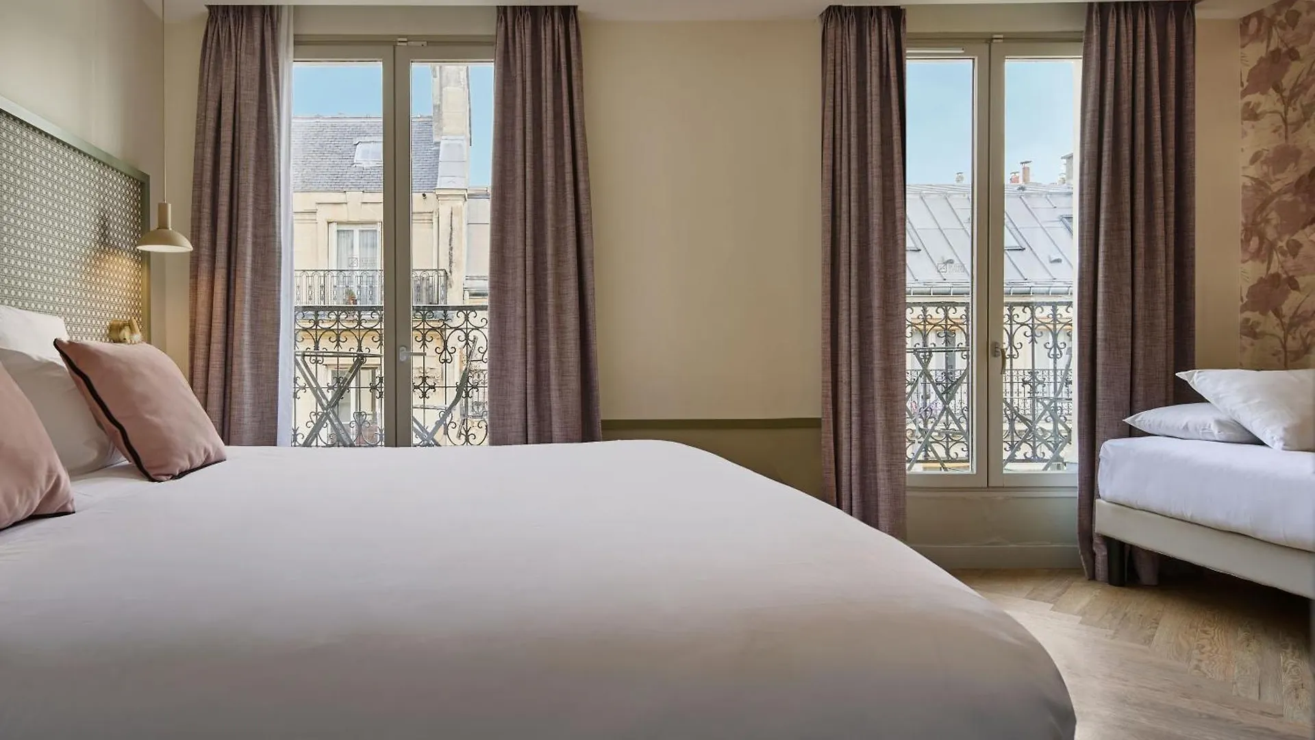 Hotel Cervantes By Happyculture Paris 3*,  France